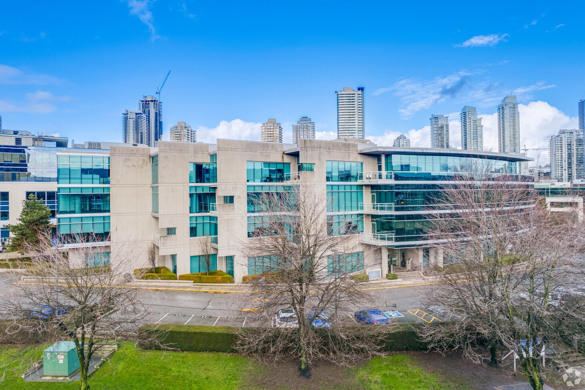 4333 Still Creek Dr, Burnaby, BC à vendre Photo principale- Image 1 de 1