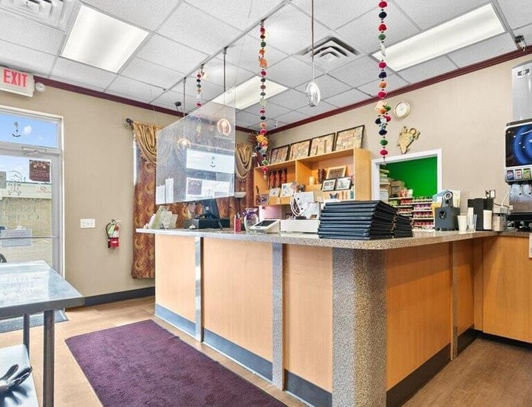 1060 Trowbridge Rd, East Lansing, MI for sale - Building Photo - Image 2 of 17