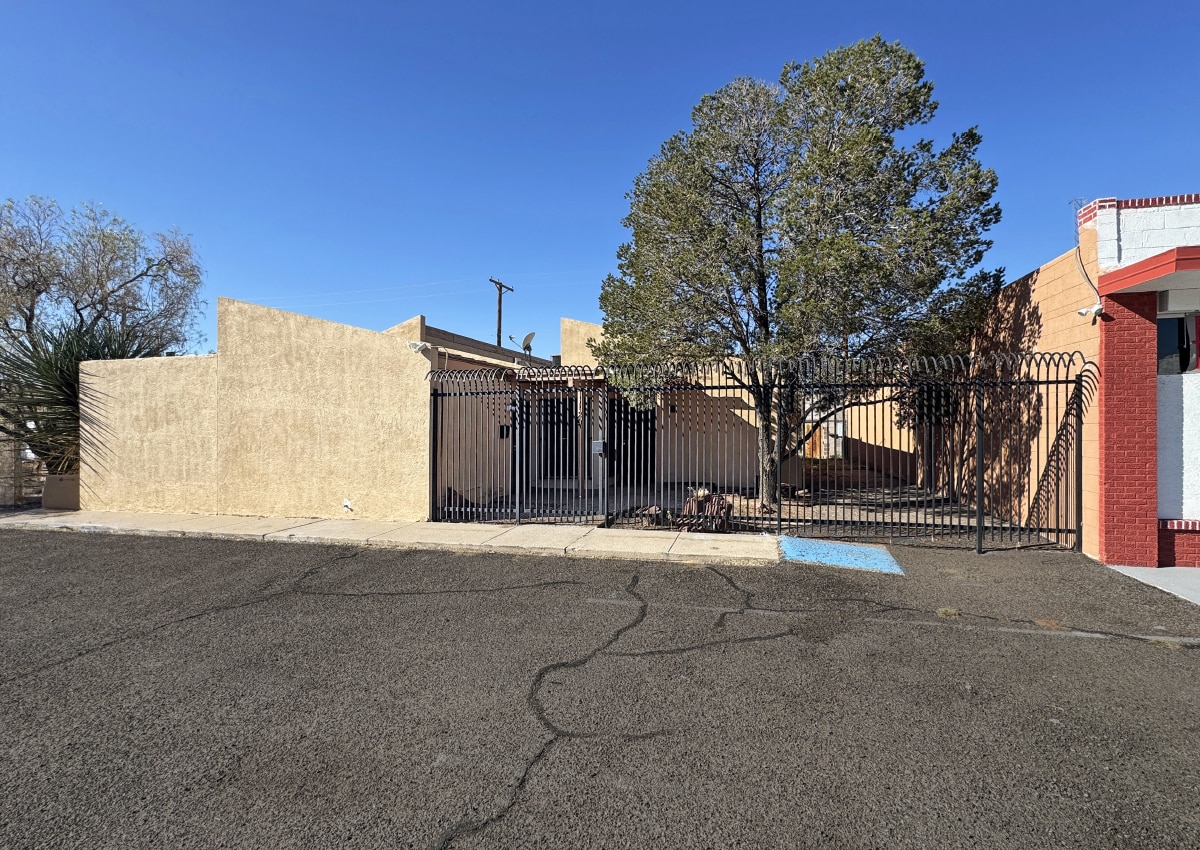 129 Jackson St NE, Albuquerque, NM for lease Building Photo- Image 1 of 9
