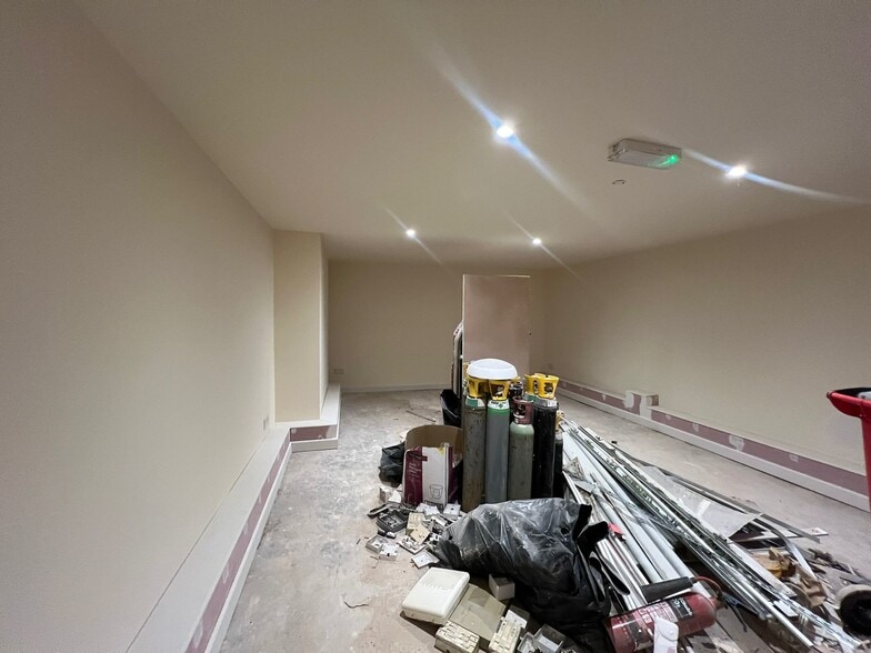 14-15A St Pauls Sq, Bedford for lease - Building Photo - Image 3 of 5