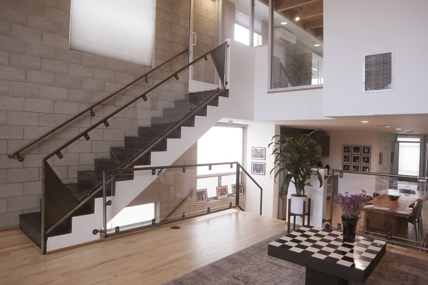 6615-6621 Melrose Ave, Los Angeles, CA à louer - Photo du bâtiment - Image 2 de 16