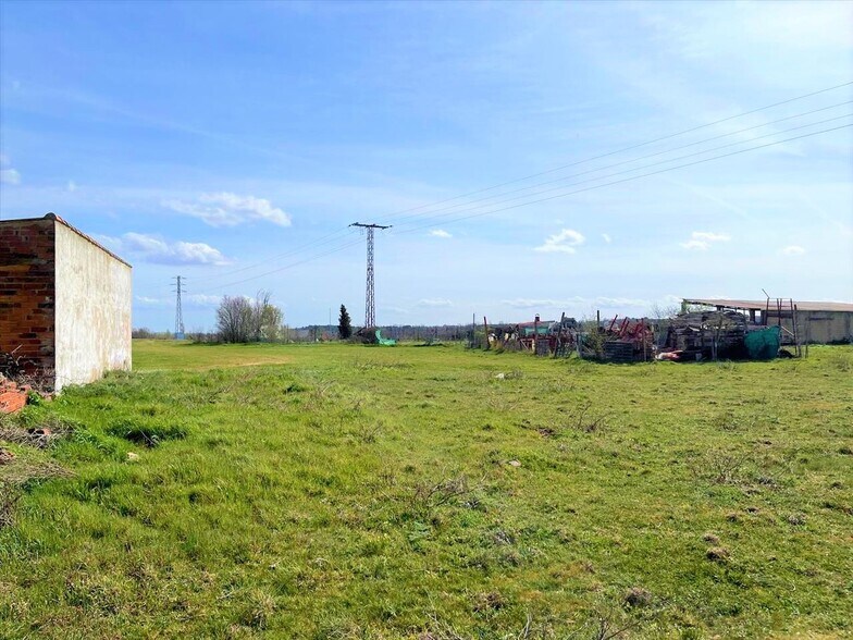 Sc Uld18, 04, León, León for sale - Primary Photo - Image 2 of 10