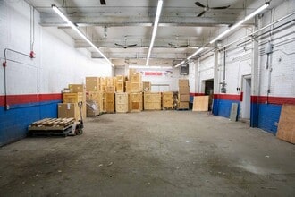 3130-3144 Rue de Rouen, Montréal, QC à louer Photo intérieure- Image 2 de 8