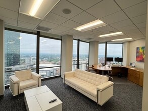 101 S Tryon St, Charlotte, NC for lease Building Photo- Image 1 of 9