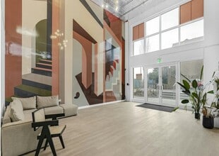 9 Osier Way, London for lease Interior Photo- Image 1 of 3