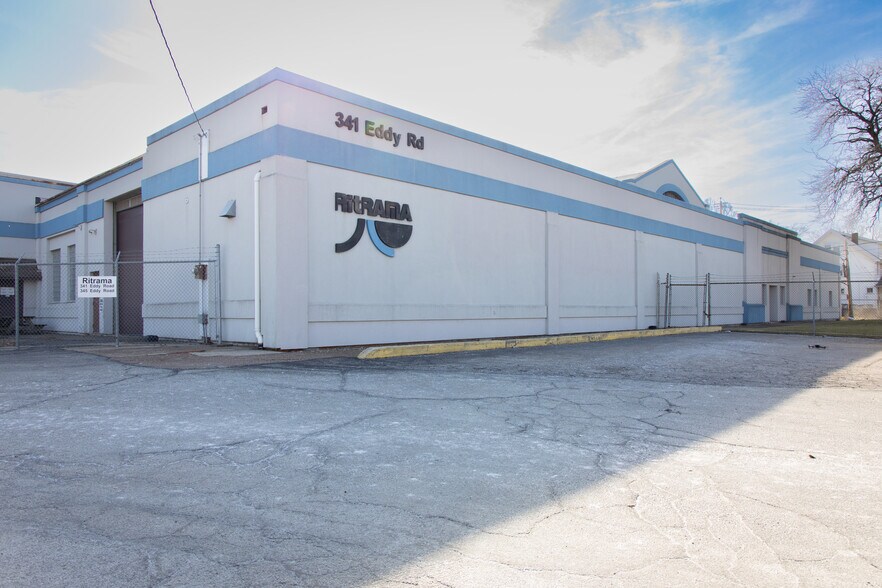 323-341 Eddy Rd, Cleveland, OH à louer - Photo du bâtiment - Image 2 de 7