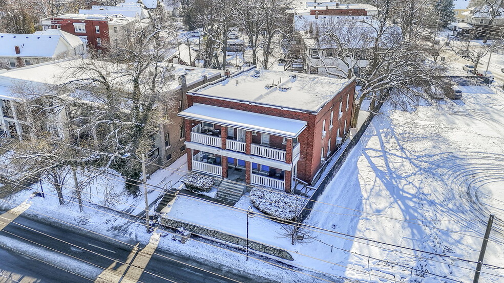 1017 W 39th St, Kansas City, MO à vendre - Photo du bâtiment - Image 3 de 30