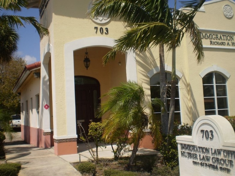 703 W Boynton Beach Blvd, Boynton Beach, FL for sale - Building Photo - Image 1 of 1