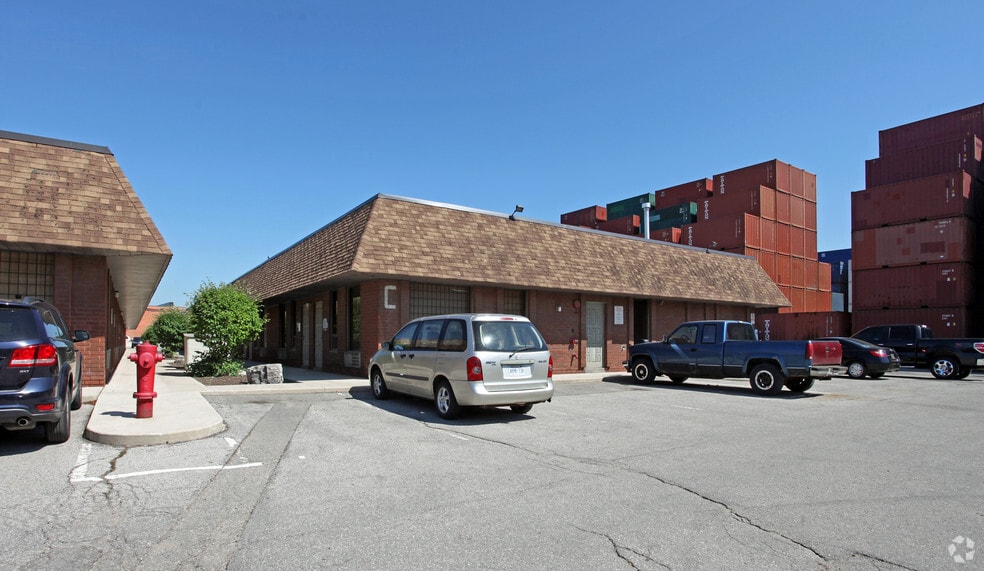 1585 Britannia Rd E, Mississauga, ON for lease - Building Photo - Image 2 of 2