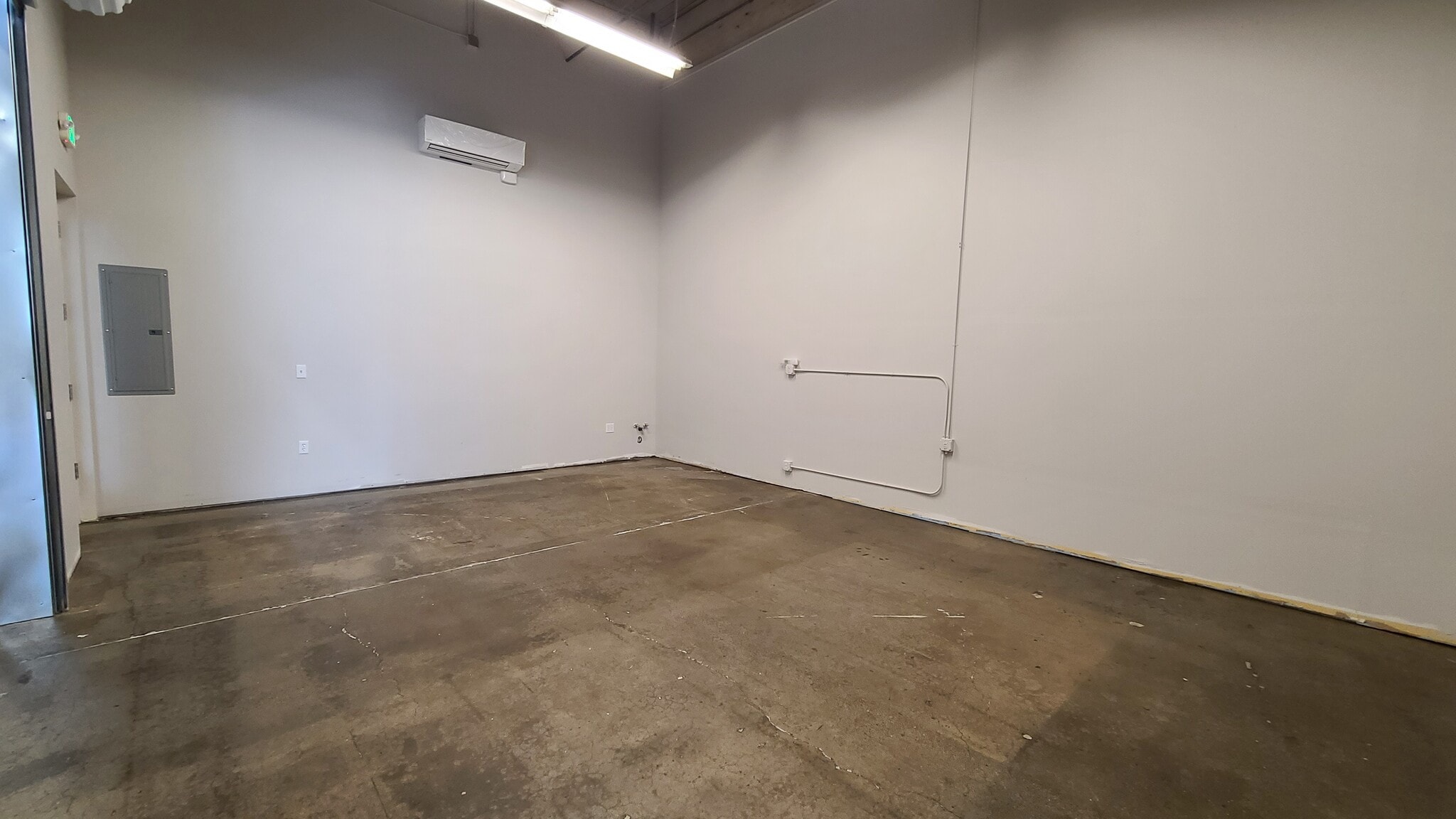 2195 Hyacinth St NE, Salem, OR for lease Interior Photo- Image 1 of 1