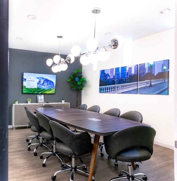 4900-4912 Travis St, Houston, TX à vendre - Photo intérieure - Image 2 de 7