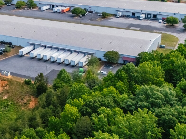 6410 Augusta Rd, Greenville, SC for lease - Building Photo - Image 1 of 5