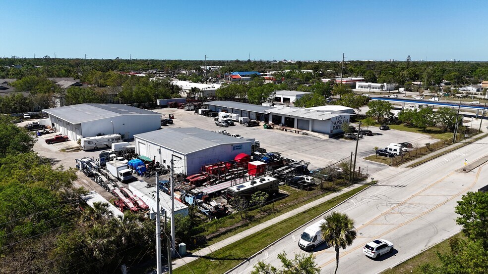 5404 33rd St E, Bradenton, FL à vendre - Photo du bâtiment - Image 2 de 16
