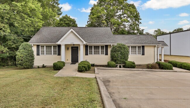 More details for 451 Rossview Rd, Clarksville, TN - Office for Sale