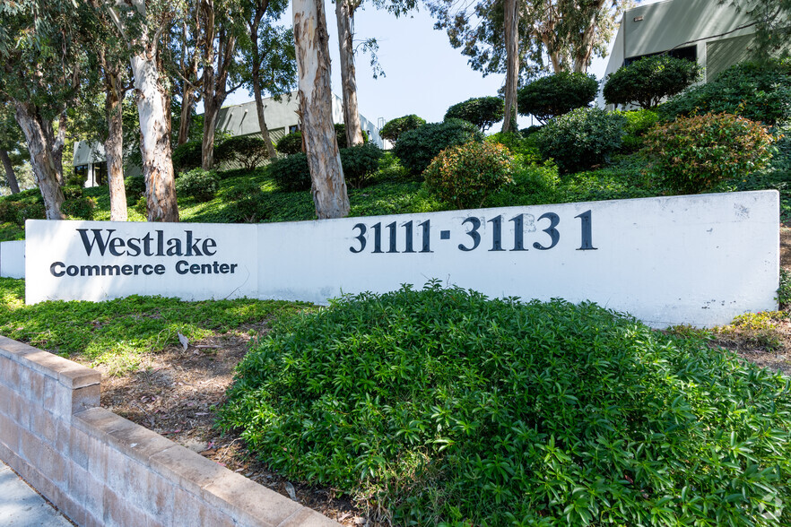 31121-31131 Via Colinas, Westlake Village, CA for lease - Building Photo - Image 1 of 32