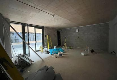 6 Curran Rd, Cardiff for lease - Interior Photo - Image 3 of 3