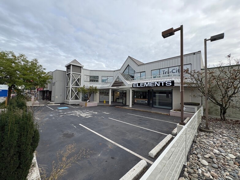 1032 Austin Ave, Coquitlam, BC for sale - Building Photo - Image 2 of 6