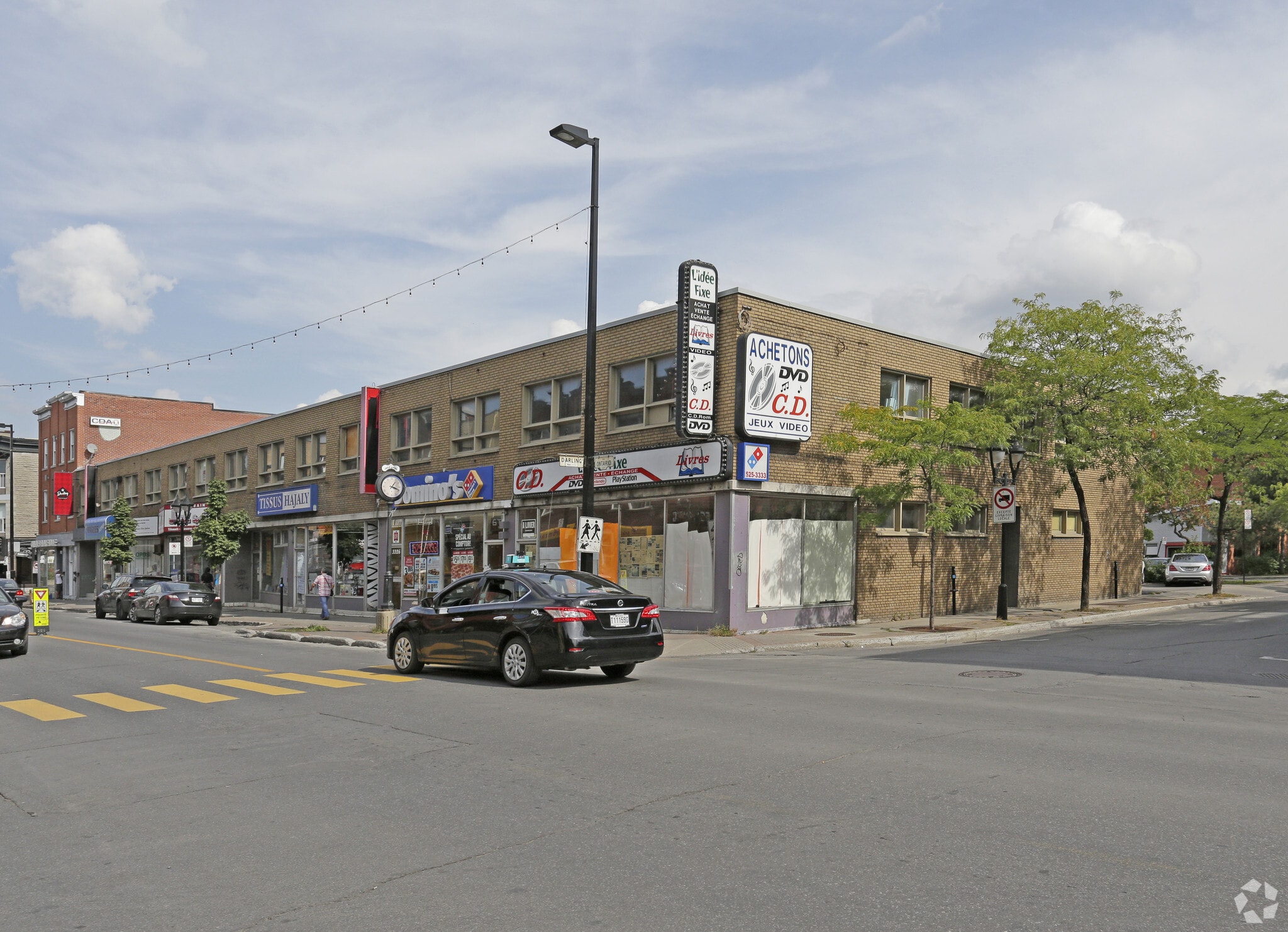 3326-3336 Rue Ontario E E, Montréal, QC à louer Photo du bâtiment- Image 1 de 2