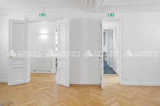 22 Rue De Maubeuge, Paris for lease Interior Photo- Image 1 of 8