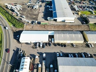 Plus de détails pour 7410 SE Johnson Creek Blvd, Portland, OR - Industriel à louer