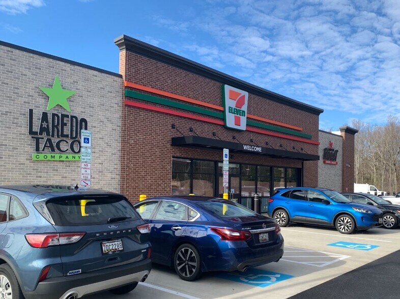 22606 Three Notch Rd, Lexington Park, MD à vendre - Photo du bâtiment - Image 2 de 2