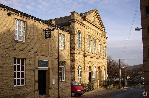 Huddersfield Rd, Mirfield à louer - Autre - Image 2 de 2