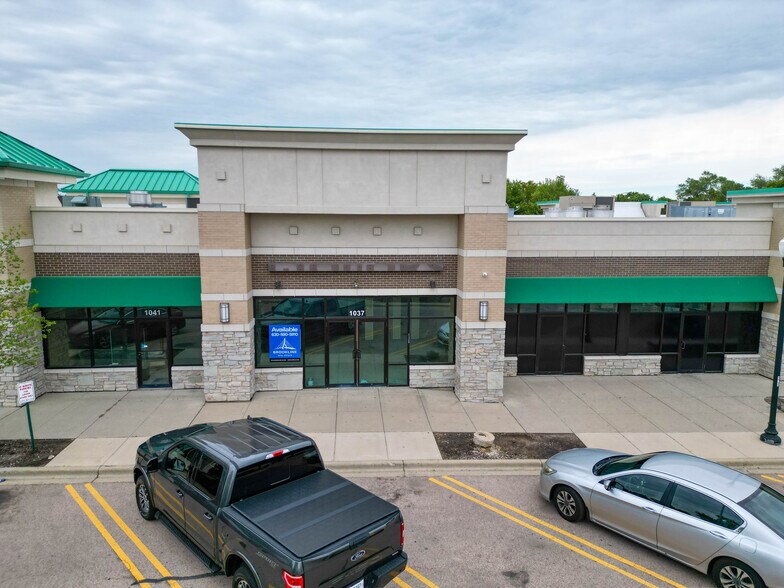 Gary Ave, Carol Stream, IL à louer - Photo du bâtiment - Image 3 de 4