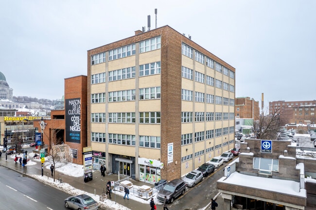 Plus de détails pour 5298-5300 Ch de la Côte-des-Neiges, Montréal, QC - Bureau/Médical à louer