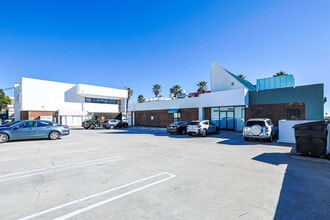 Wilshire Blvd, Santa Monica, CA for lease Building Photo- Image 2 of 6