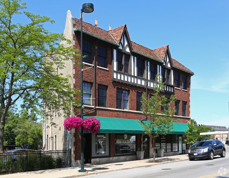 874 Green Bay Rd, Winnetka, IL à louer - Photo du bâtiment - Image 2 de 8