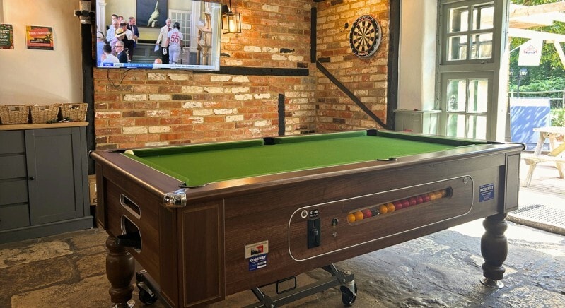 12 Clay Hill, Lyndhurst for sale - Interior Photo - Image 3 of 4