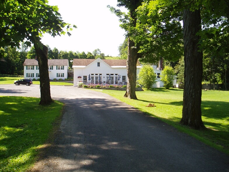 124 Main St, Cherry Valley, NY à vendre - Photo du bâtiment - Image 2 de 16