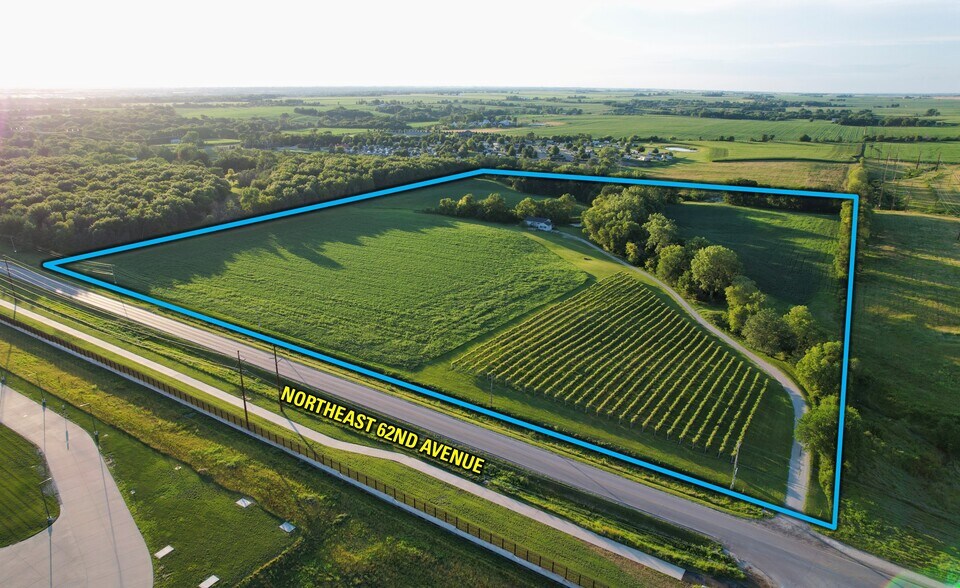 5096 NE 62nd Ave, Altoona, IA à vendre - Photo du bâtiment - Image 3 de 14