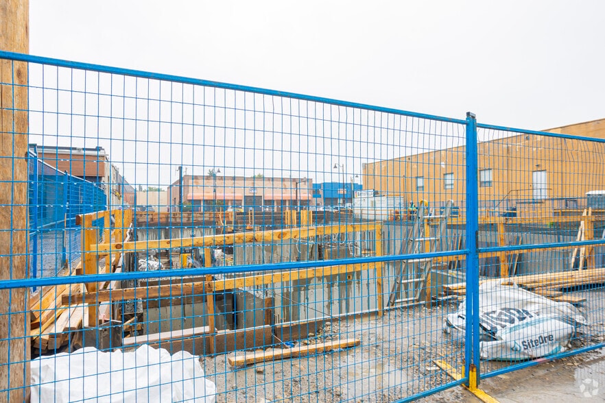 1429 9 Av SE, Calgary, AB à louer - Photo principale - Image 2 de 5