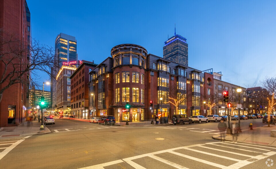 200 Newbury St, Boston, MA à louer - Photo du bâtiment - Image 3 de 4