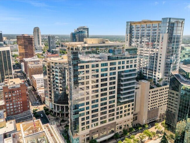Plus de détails pour 121-189 S Orange Ave, Orlando, FL - Bureau à louer