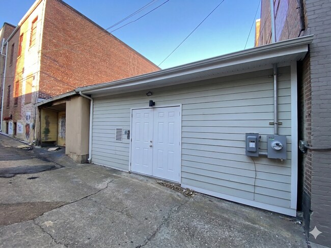 Plus de détails pour 806 Caroline St, Fredericksburg, VA - Industriel à louer