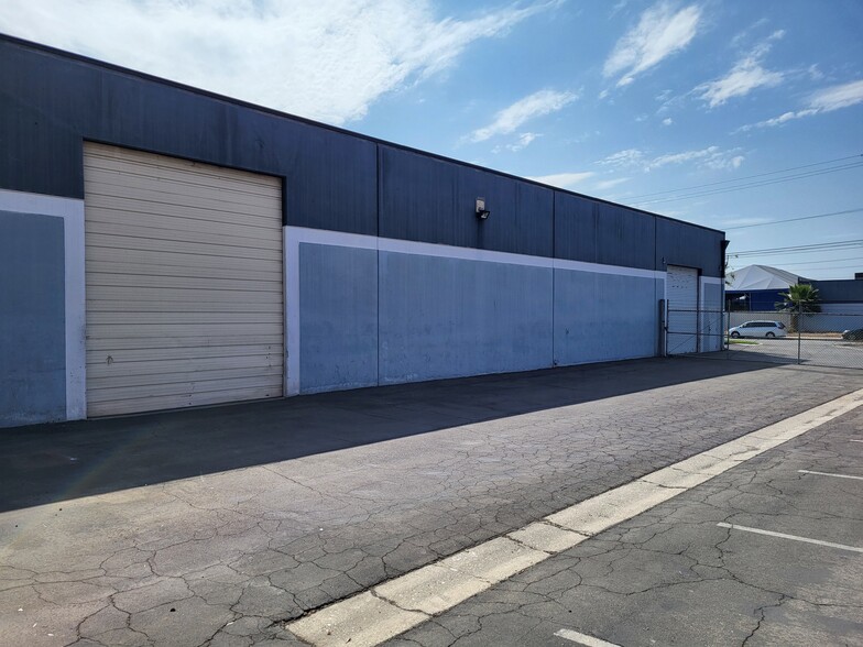 9041 Bermudez St, Pico Rivera, CA for lease - Building Photo - Image 3 of 7