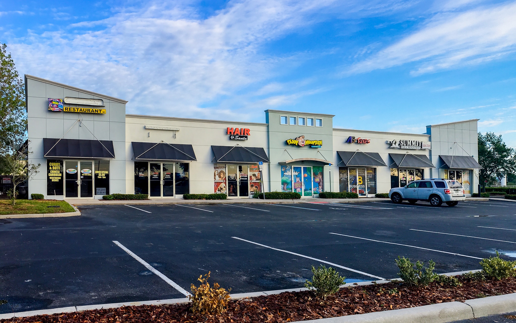 1901 S John Young Pky, Kissimmee, FL for lease Primary Photo- Image 1 of 7