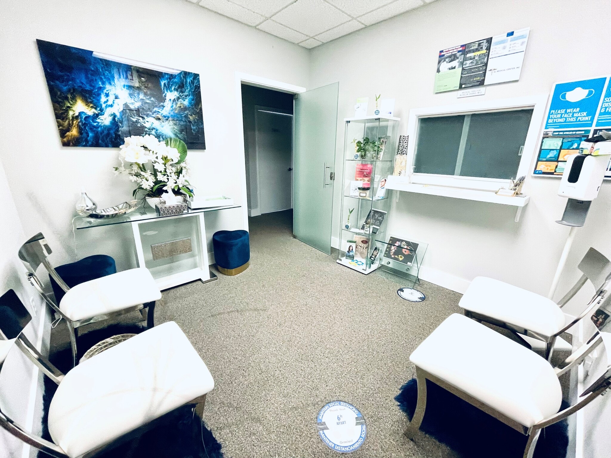 9050 Pines Blvd, Pembroke Pines, FL à louer Photo intérieure- Image 1 de 5