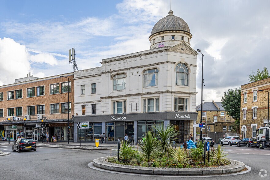 291-307 Kirkdale, London for lease - Building Photo - Image 2 of 3