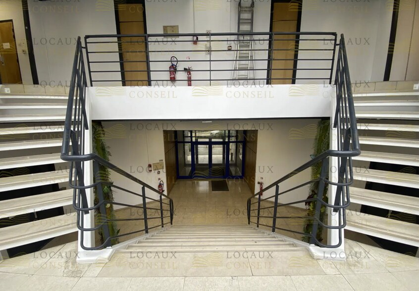5 Rue Rosa Luxemburg, Éragny à louer - Photo du bâtiment - Image 3 de 11