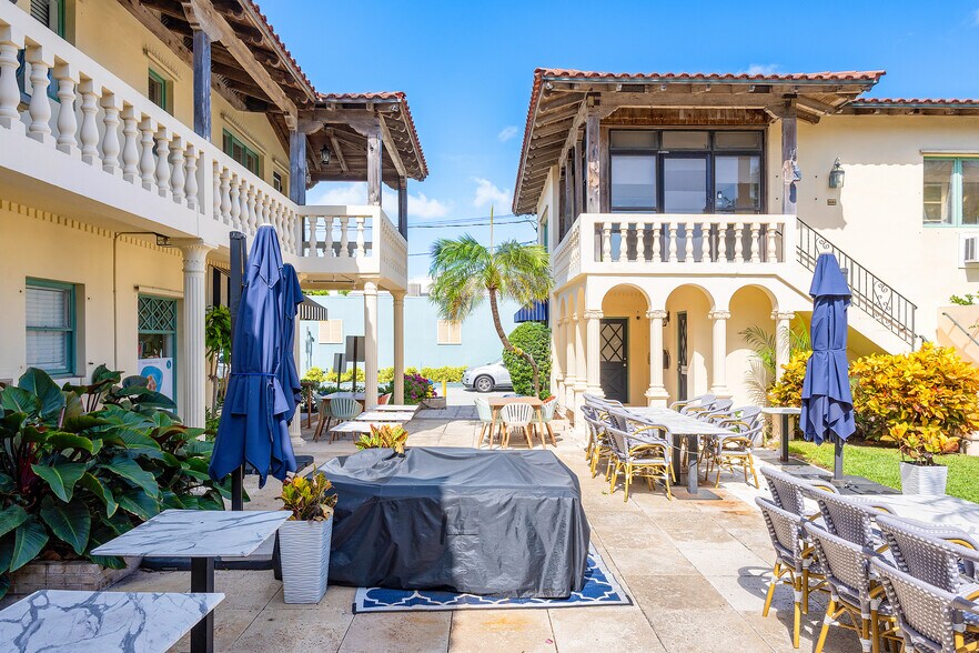 1200 E Atlantic Ave, Delray Beach, FL à louer - Photo du bâtiment - Image 2 de 4