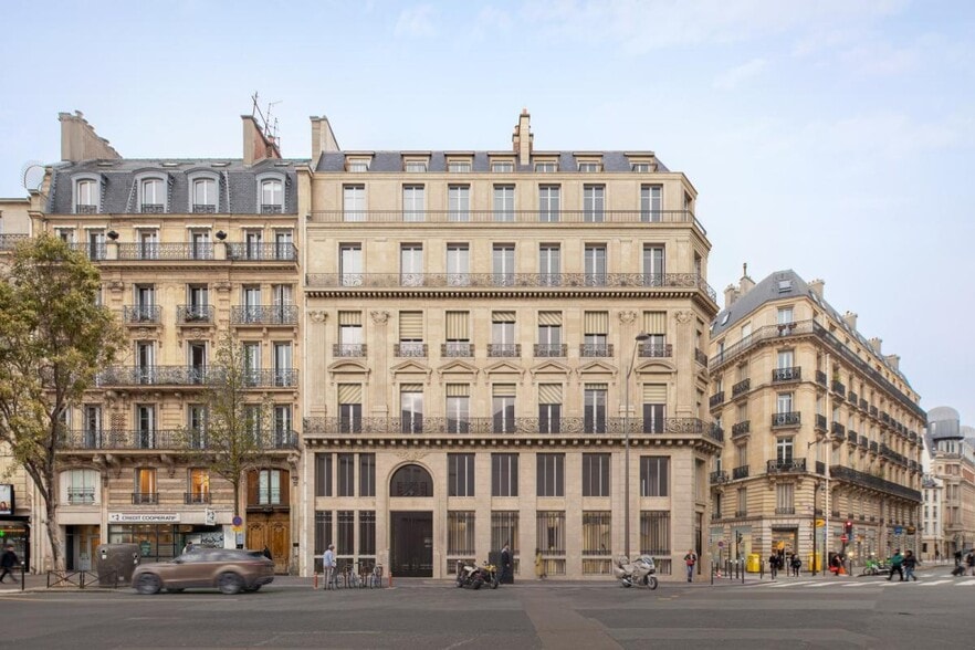 120 Boulevard Saint-Germain, Paris à louer - Photo du bâtiment - Image 2 de 10