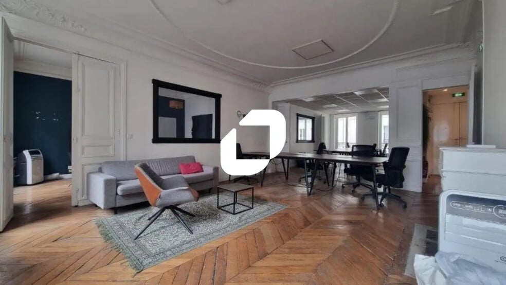 8 Rue Martel, Paris for lease - Interior Photo - Image 2 of 10