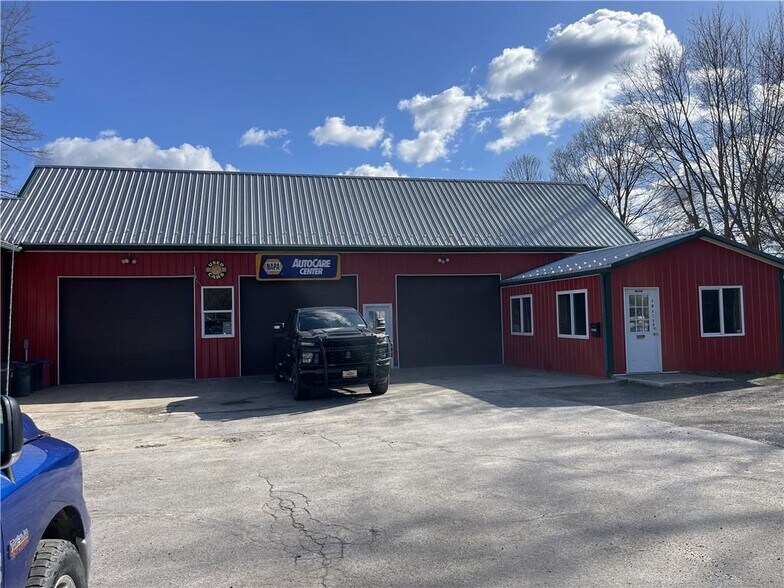 6225 State Highway 28, Fly Creek, NY à vendre - Photo du bâtiment - Image 2 de 16
