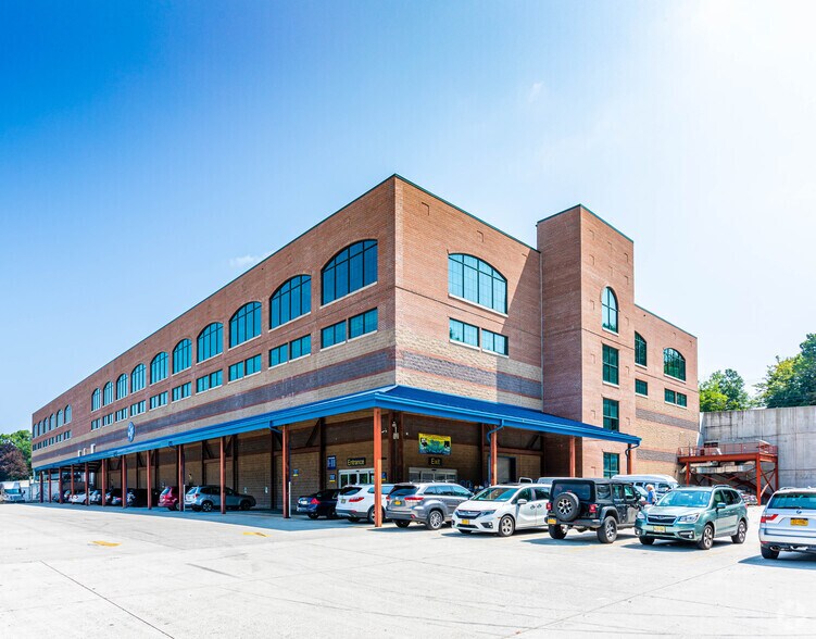 100 Corporate Dr, Blauvelt, NY à louer - Photo du bâtiment - Image 3 de 6