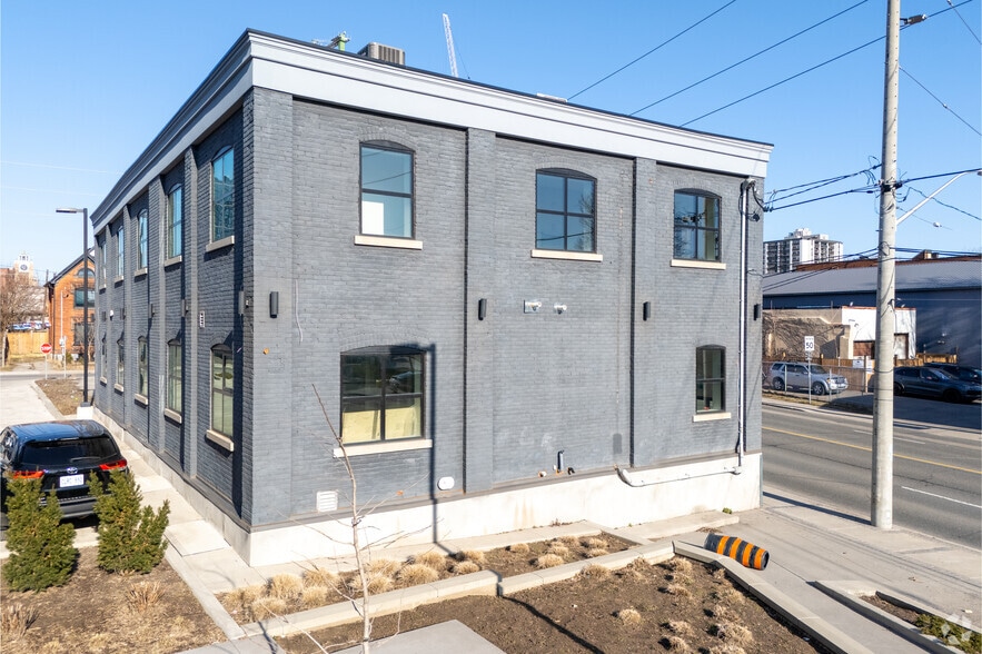 96 Wilson St, Hamilton, ON à louer - Photo du bâtiment - Image 2 de 3