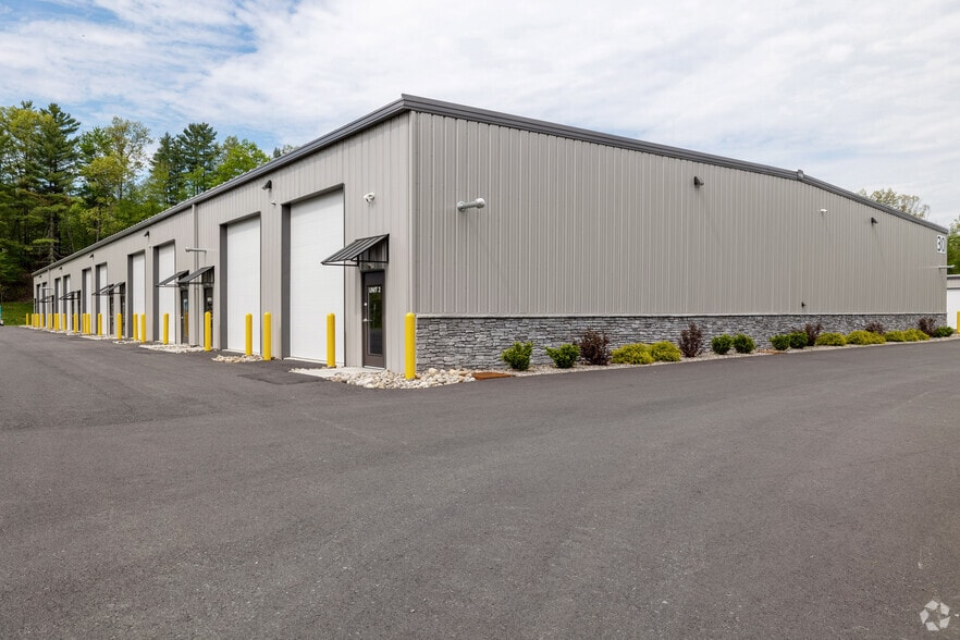 30 Wood Rd, Round Lake, NY for lease - Building Photo - Image 1 of 22
