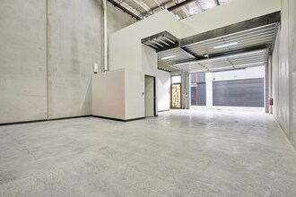 3 Clyde St, Ferntree Gully for lease Interior Photo- Image 2 of 7